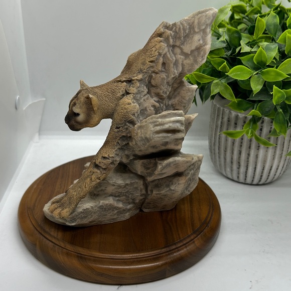 Mill Creek Studios “Maternal Refuge” Lion Cat Cougar Puma Sculpture, 1994 - Picture 6 of 17